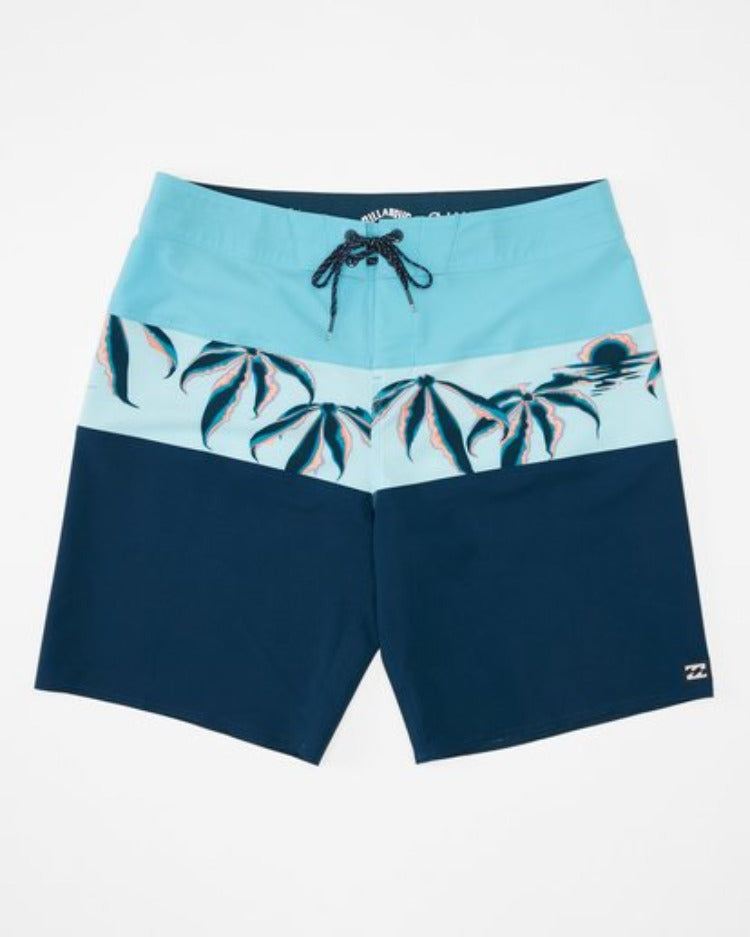 The Billabong Boys’ Tribong Pro Boardshorts 17” are your go-to choice for all your board-tastic adventures! Built with a Recycler 4-Way Stretch fabric treated with Micro Repel for a quick-dry, lightweight wear, plus fixed waist, adjustable drawcord and back pocket for extra stowage. With reduced seams and paneling designed for maximum performance, you can shred with confidence — catch those waves, dude!  Mist(MST)