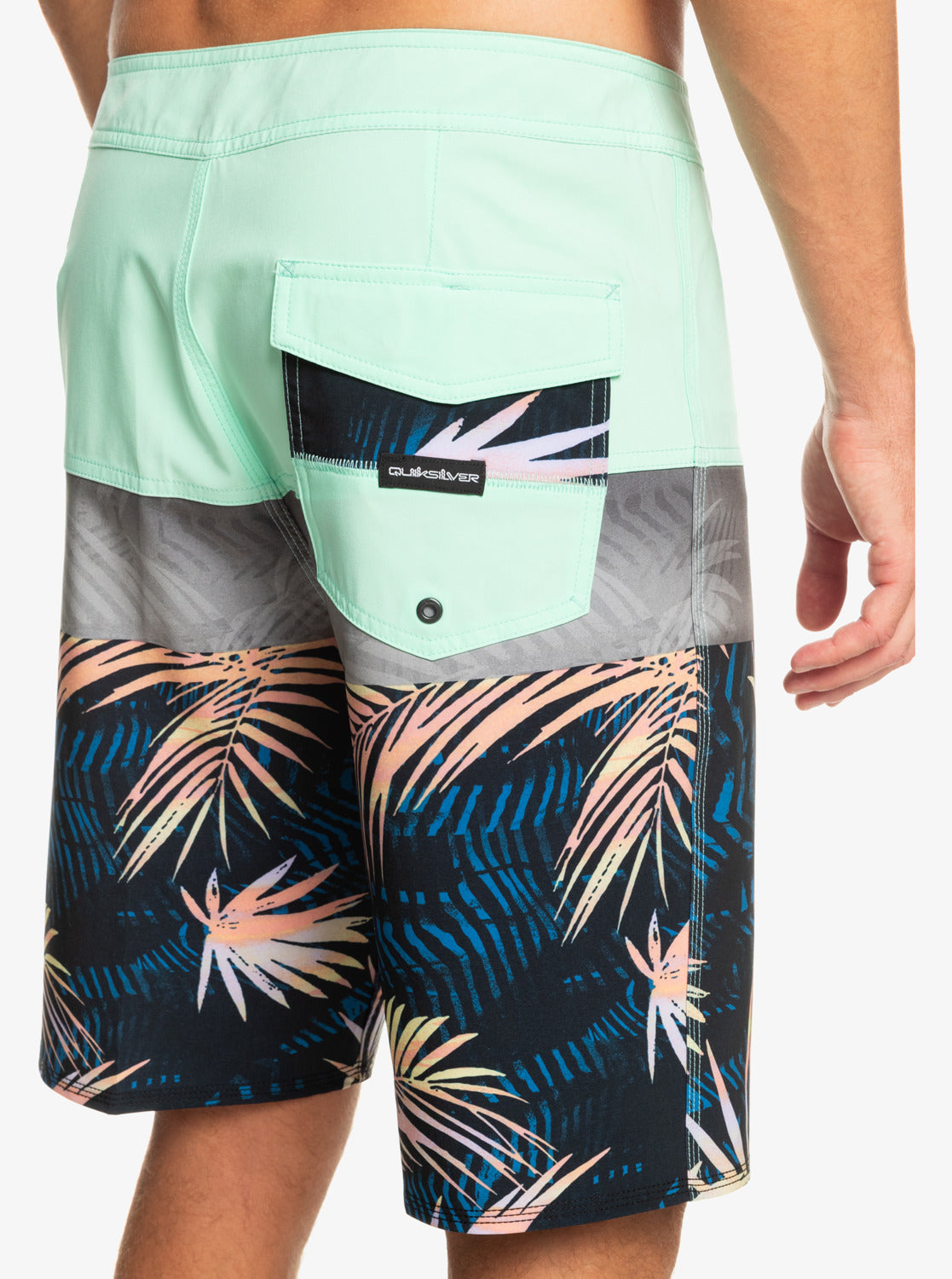 Quiksilver Surfsilk Panel 20" Boardshorts  Style #EQYBS04781 Color Code gcz6