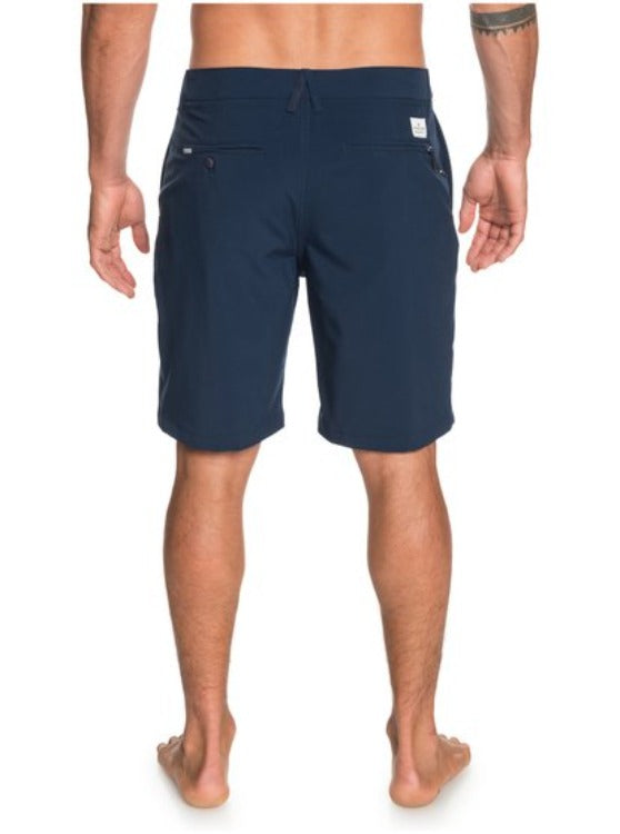 Unite business and beach with the Union Heather 20" Amphibian Board short. Recycled, quick-dry, performance fabric with a 20" outseam is perfect for office, ocean or all the places in between. With belt loops, side pockets, non-corrosive zip fly, button closure and back zip pocket, you'll look sharp and stay comfortable. Time to make waves!    EQYWS03653